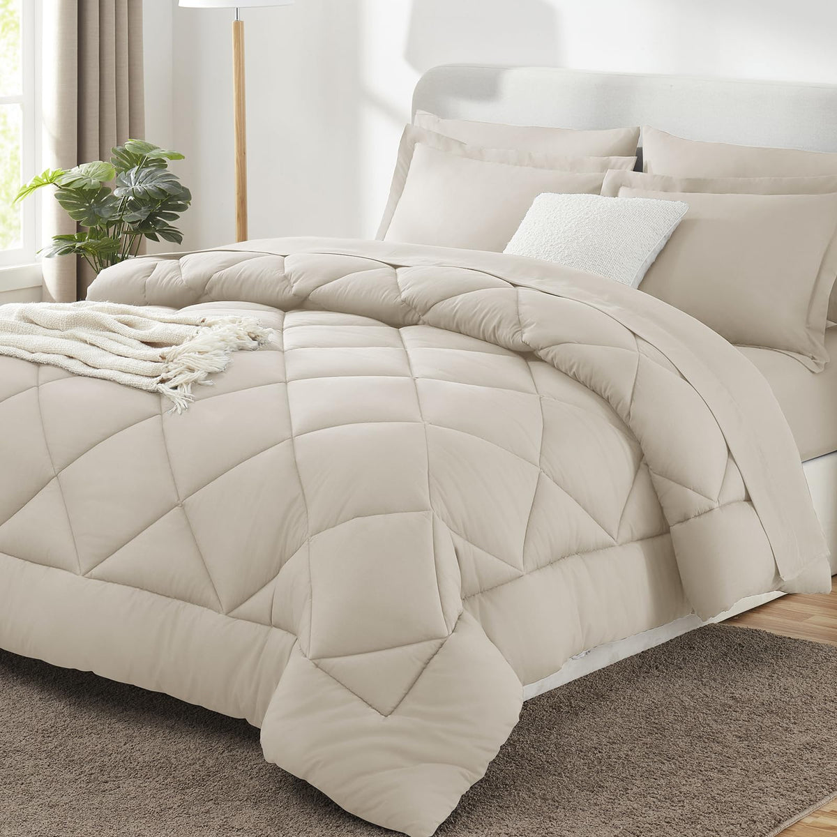 CozyLux Light Blue King Bedding Set 7 Pieces Bedding Set King Size Quilt Duvet Quilt Bedding Set for All Seasons Flat Sheet, Fitted Sheet, Pillowcases